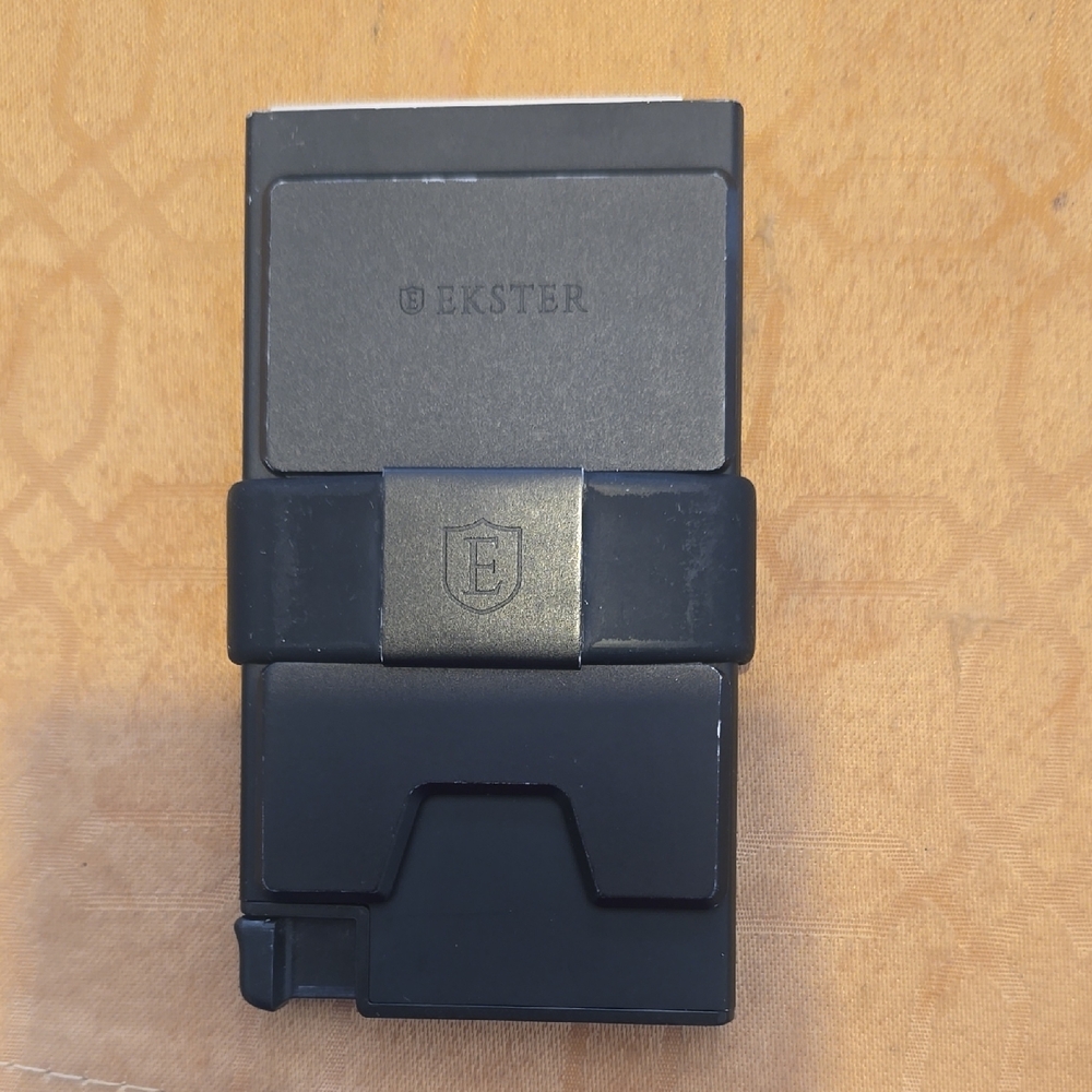 Black Cardholder Wallet